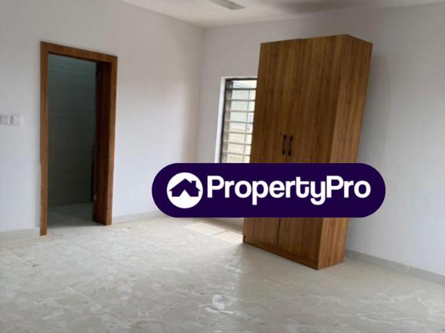 Buy 2 Bedroom Flat in Lekki Lagos 4MWNP | PropertyPro Nigeria