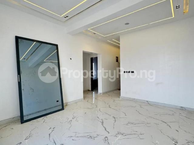Buy 2 Bedroom Flat in Lekki Phase 1, Lekki Lagos 9MSRX | PropertyPro Nigeria