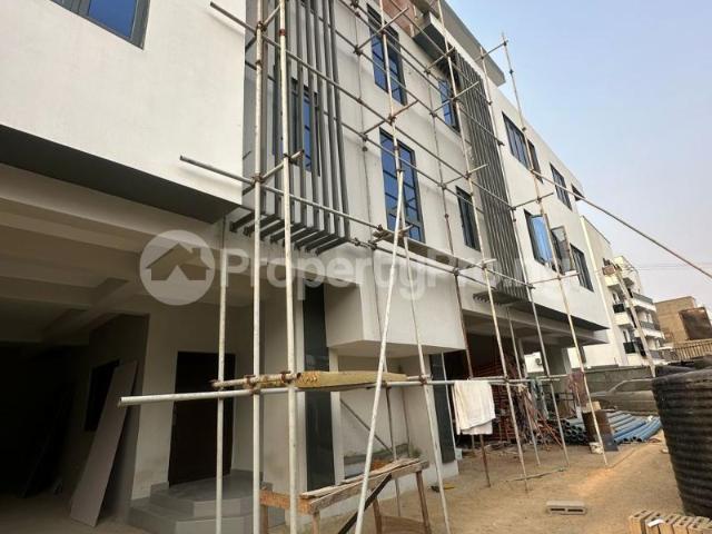 Buy 2 Bedroom Flat With Bq in Lekki Phase 1, Lekki Lagos 6MQAW | PropertyPro Nigeria