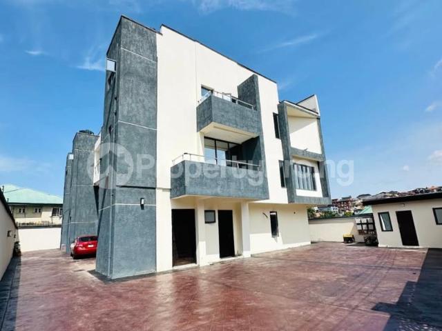 Buy 2 Bedroom Apartment in Magodo GRA Phase 2, Kosofe/Ikosi Lagos 6MWGM | PropertyPro Nigeria