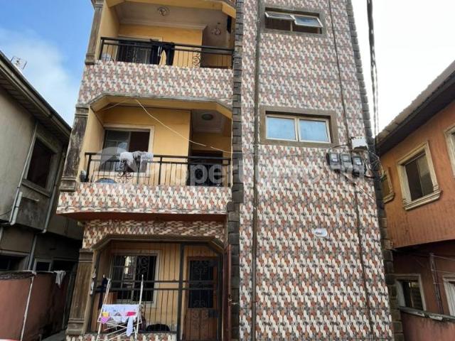 Buy 2 Storey Block Of 5 Flat in Oke Afa, Isolo Lagos 6NEKF | PropertyPro Nigeria