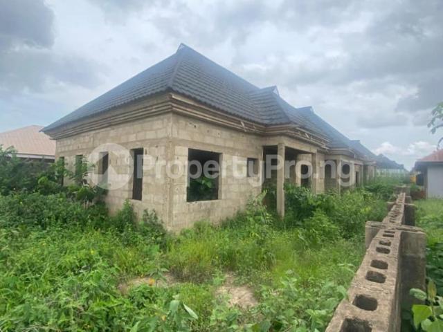 Buy 4 Uncompleted Units Of 2 Bedroom Block Of Flat in Akure Ondo 0NPDV | PropertyPro Nigeria