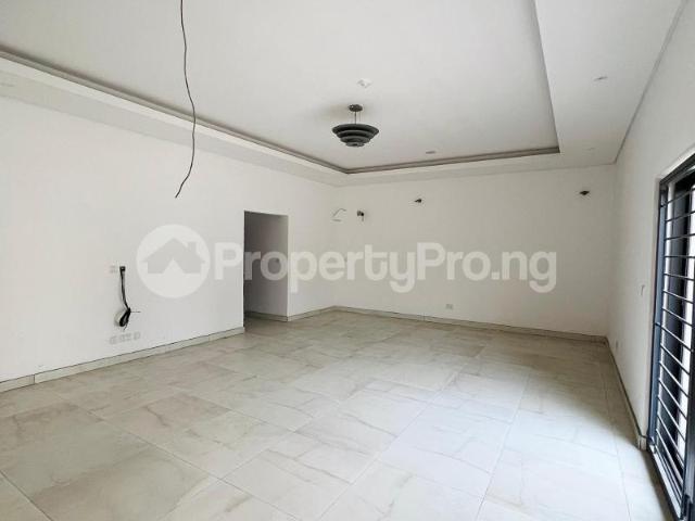 Buy 4 Units Of 5 Bedroom Terrace Duplex in Lekki Phase 1, Lekki Lagos 1MXWC | PropertyPro Nigeria