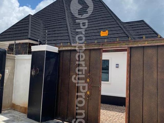 Buy 4 Bedroom Detached Bungalow With A Security House in Owerri Imo 1NHZS | PropertyPro Nigeria