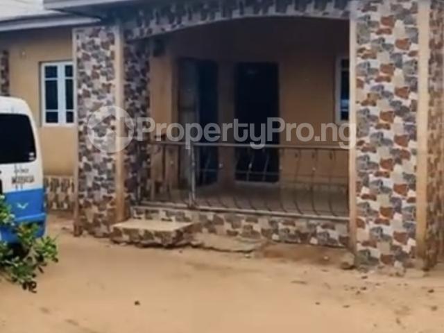 Buy 4 Bedroom Bungalow in Owerri Imo 6MXNF | PropertyPro Nigeria