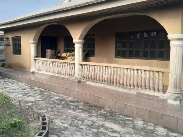 Buy 4 Bedroom Bungalow in Awoyaya, Ajah Lagos 1MLRZ | PropertyPro Nigeria
