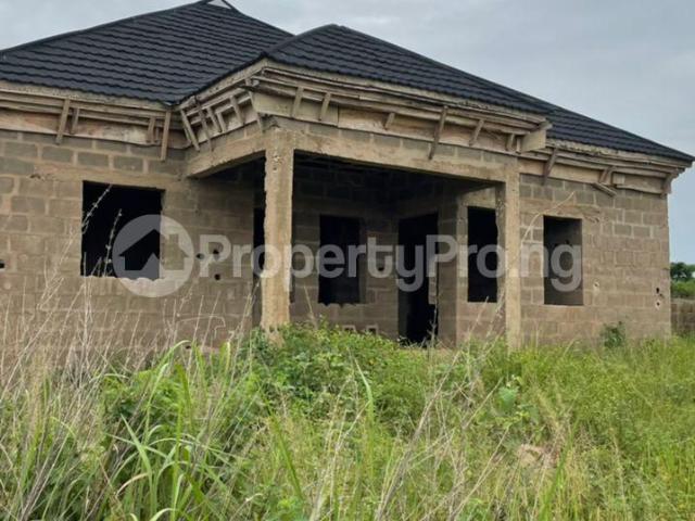 Buy 4 Bedroom Bungalow in Abeokuta Ogun 4MTEG | PropertyPro Nigeria