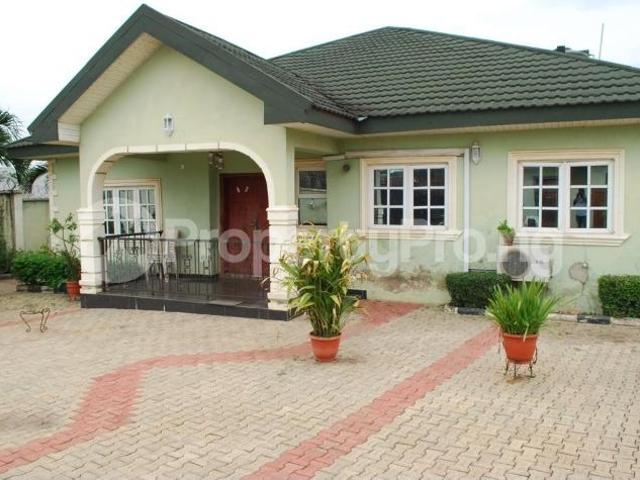 Buy 4 Bedroom Bungalow in Iwo Rd, Ibadan Oyo 3MKMR | PropertyPro Nigeria