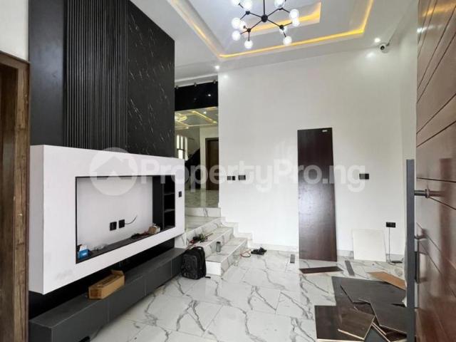 Buy 4 Bedroom Duplex With A One Bedroom Bq & Cinema in Akobo, Ibadan Oyo 8LVHM | PropertyPro Nigeria