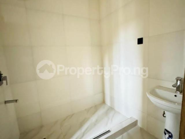Buy 4 Bedroom Detached Duplex in Magodo GRA Phase 2, Kosofe/Ikosi Lagos 8LVCZ | PropertyPro Nigeria