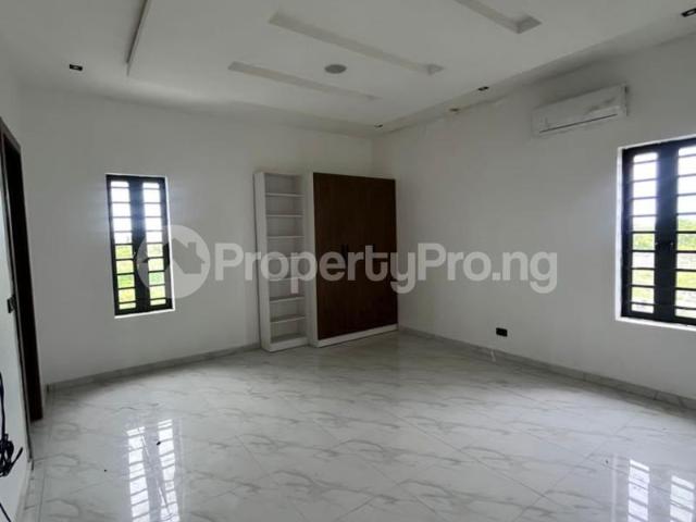 Buy 4 Bedroom Fully Detached Duplex With Bq in Along Lekki Expressway, Lekki Lagos 0MBZB | PropertyPro Nigeria