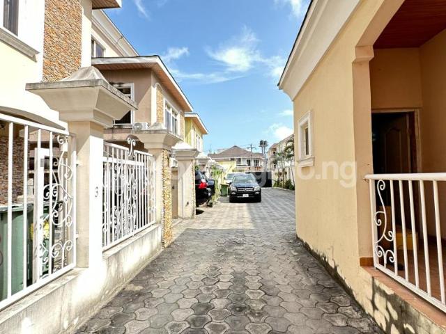 Buy 4 Bedroom Fully Detached Duplex With 2 Bq in ONIRU, Victoria Island Lagos 2NBWG | PropertyPro Nigeria