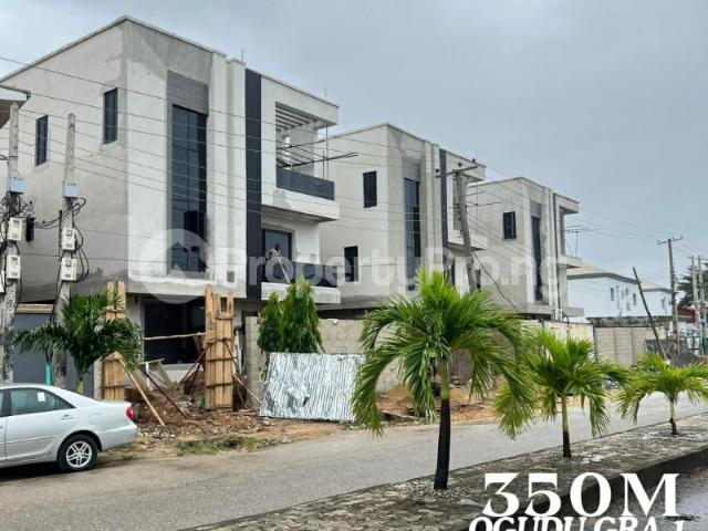 Buy 4 Bedroom Fully Detached Home With Bq in Ogudu GRA, Ogudu Lagos 2LXYF | PropertyPro Nigeria