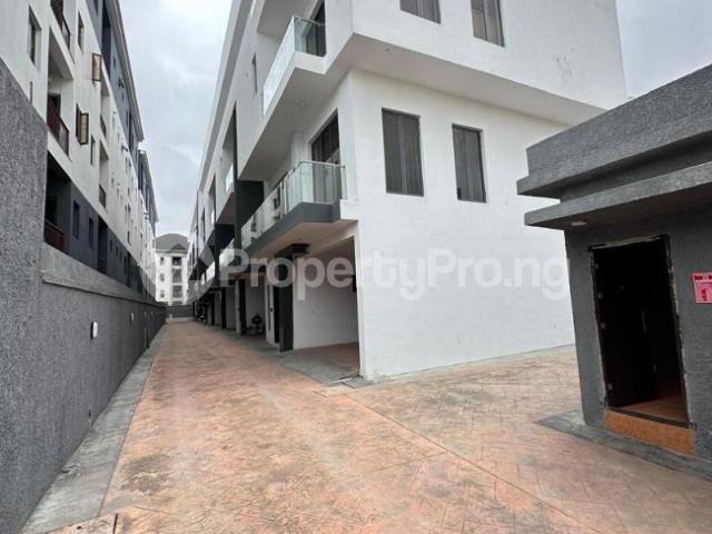 Buy 4 Bedroom Terraced Duplex With Bq in ONIRU, Victoria Island Lagos 8MBUS | PropertyPro Nigeria
