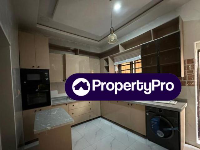 Buy 4 Bedroom Terraced Duplex in Lekki Lagos 5MXVW | PropertyPro Nigeria