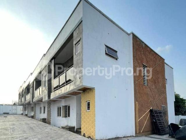 Buy 4 Bedroom Terraced Duplex in Iyanganku, Ibadan Oyo 2MRES | PropertyPro Nigeria