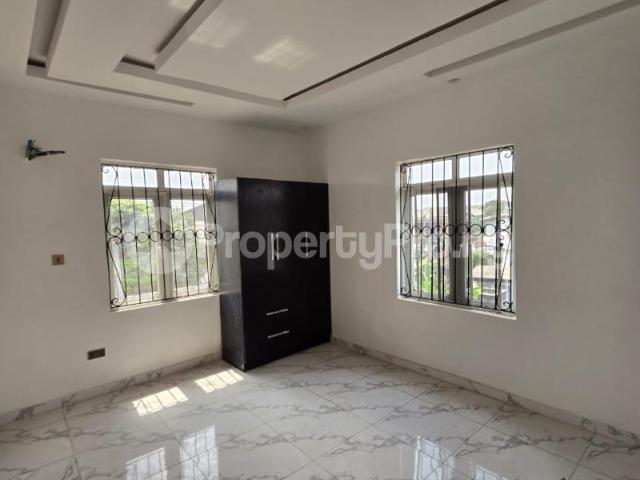 Buy 5 Bedroom Detached Duplex With Bq in Magodo GRA Phase 2, Kosofe/Ikosi Lagos 0MMPE | PropertyPro Nigeria