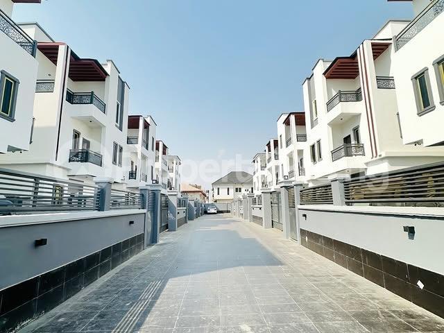 Buy 5 Bedroom Detached Duplex in Amuwo Odofin Lagos 1MRGE | PropertyPro Nigeria