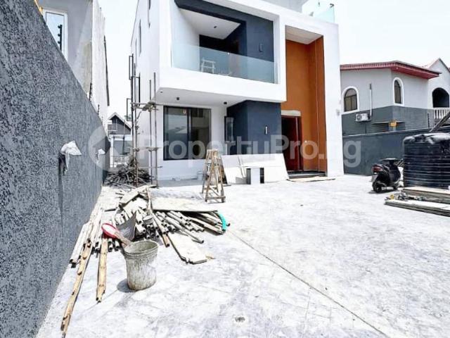 Buy 5 Bedroom Detached Duplex in Lekki Phase 1, Lekki Lagos 3MRRN | PropertyPro Nigeria