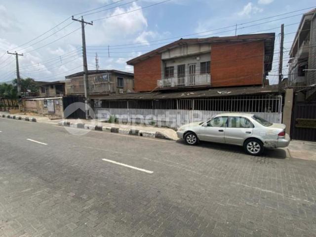 Buy 5 Bedroom Detached Duplex in Surulere Lagos 4MUGM | PropertyPro Nigeria