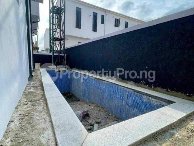 Buy 5 Bedroom Fully Detached Duplex in Along Lekki Expressway, Lekki Lagos 8LWFZ | PropertyPro Nigeria