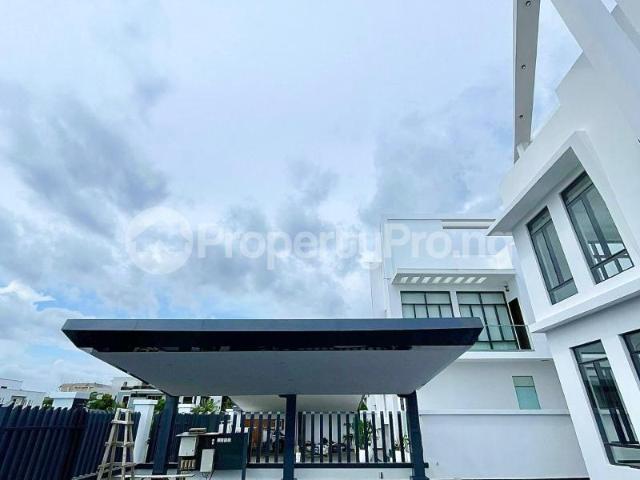Buy 5 Bedroom Fully Detached Duplex in Lekki Lagos 8MBTG | PropertyPro Nigeria