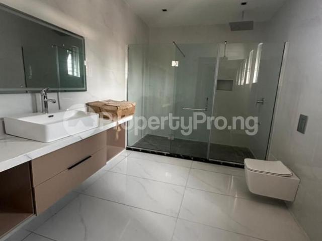 Buy 5 Bedroom Fully Detached Duplex in Lekki Phase 1, Lekki Lagos 1MCYM | PropertyPro Nigeria