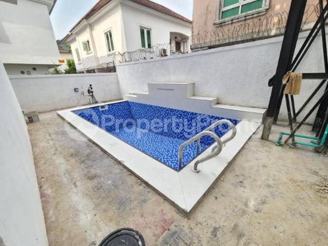 Buy 5 Bedroom House With Bq in Jakande, Lekki Lagos 5MNKE | PropertyPro Nigeria