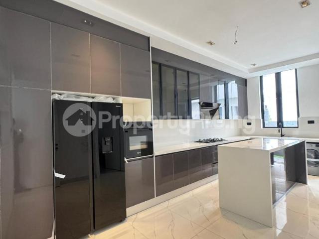 Buy 5 Bedroom House With Bq in Lekki Lagos 5MPTM | PropertyPro Nigeria