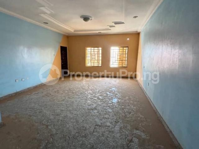 Buy 5 Bedroom Semi Detached Duplex in Idu Abuja 6MGGR | PropertyPro Nigeria