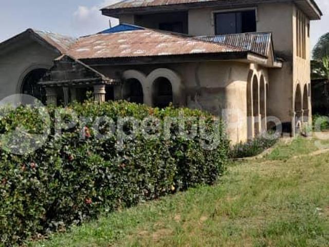 Buy 5 Bedrooms Penthouse in Akala Express, Ibadan Oyo 4NAQH | PropertyPro Nigeria