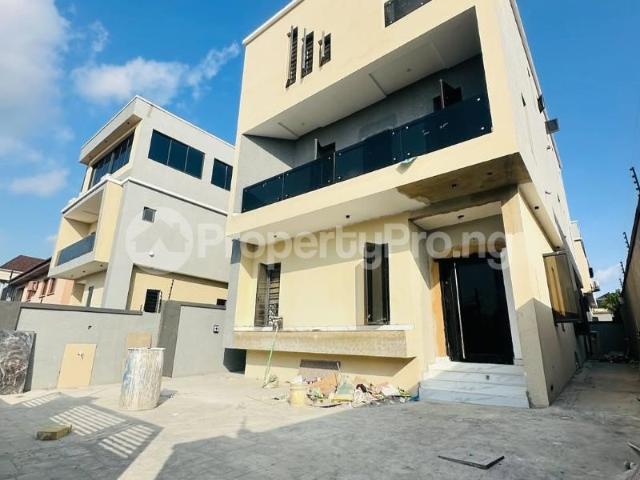 Buy 5bed Detached+bq! In Magodo GRA Phase 2, Kosofe/Ikosi Lagos 4MXYE | PropertyPro Nigeria