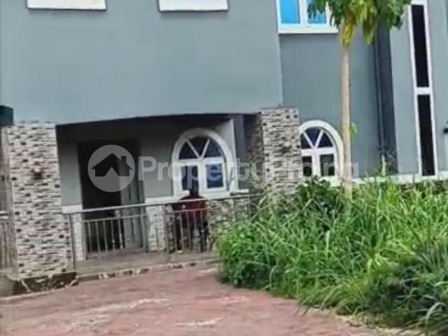Buy 6 Bedroom Duplex With Extra 3 Plots Of Land in Owerri Imo 2MTZH | PropertyPro Nigeria