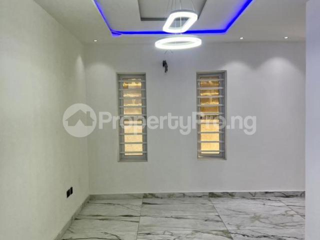 Buy 6 Bedroom Detached Home in Magodo GRA Phase 2, Kosofe/Ikosi Lagos 0MHYY | PropertyPro Nigeria