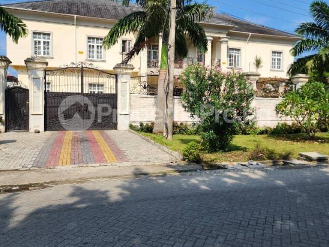 Buy 6 Bedroom Detached House With Block Of 4 Flats in Lekki Phase 1, Lekki Lagos 8MGSB | PropertyPro Nigeria