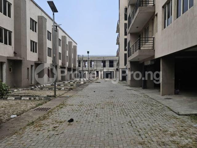 Buy 8 Units Of 4 Bedroom Terrace House in Yaba Lagos 1MNHT | PropertyPro Nigeria