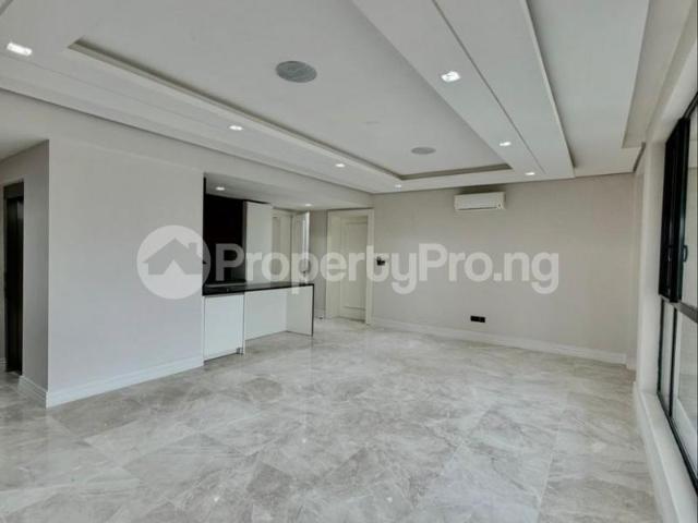 Buy 8 Bedroom Detached Villa With Bq in Maitama Abuja 3LUZH | PropertyPro Nigeria