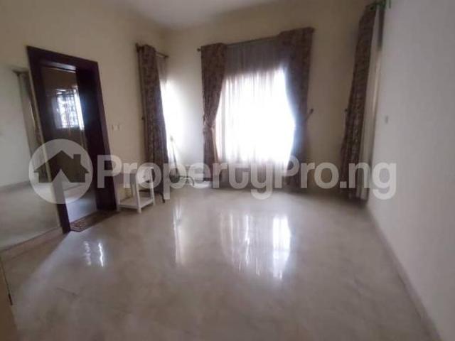 Buy Comfortable 3 Bedroom Flat In A Block Of 6 Flats in Old Ikoyi, Lagos 6NDPN | PropertyPro Nigeria