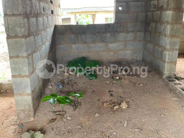 Buy Charming 3 Bedroom Bungalow With Mini Flats in Abeokuta Ogun 2LYSX | PropertyPro Nigeria