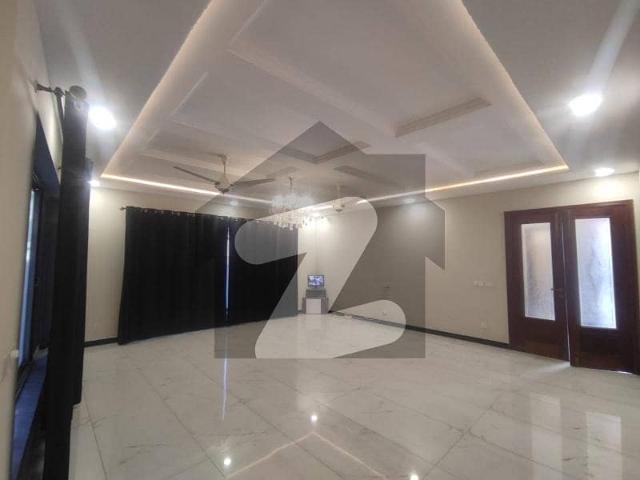 Buy A Centrally Located 3 Marla Room In River Garden