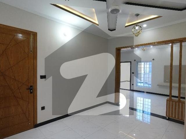 Buy A Centrally Located Prime Location 5 Marla House In Airport Housing Society