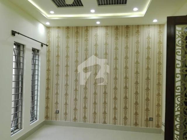 Buy A Prime Location 555 Square Yard House For Sale In F 10/2
