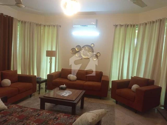 Buy A Prime Location Flat Of 450 Square Feet In Saddar