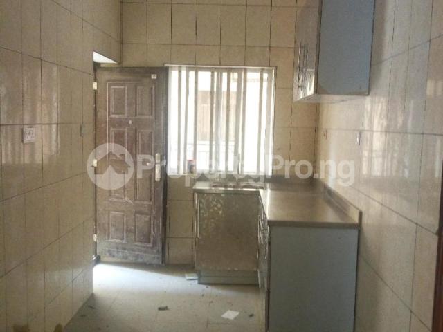 Buy Block Of 10 Units Of Apartments in Alagomeji, Yaba Lagos 8LMHE | PropertyPro Nigeria