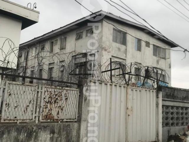 Buy Block Of 7 Flats in Anthony Village, Maryland Lagos 6LSDC | PropertyPro Nigeria