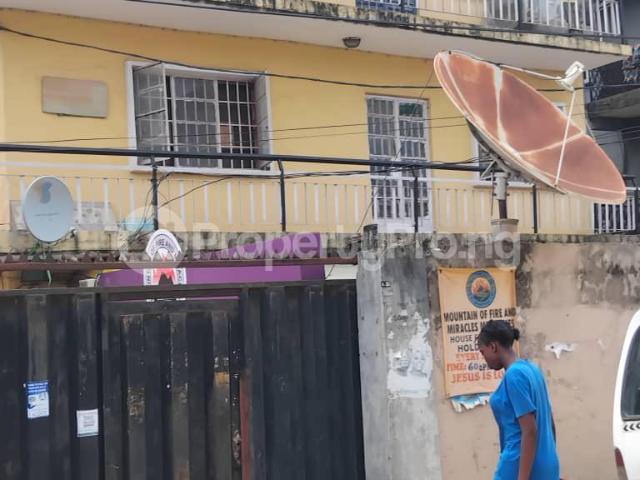 Buy Block Of 4 Flats + Warehouse in Akoka, Yaba Lagos 0LJZJ | PropertyPro Nigeria