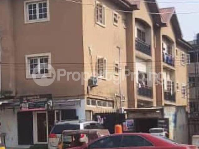 Buy Block Of 6 Flats in Alapere, Kosofe/Ikosi Lagos 5NBAZ | PropertyPro Nigeria