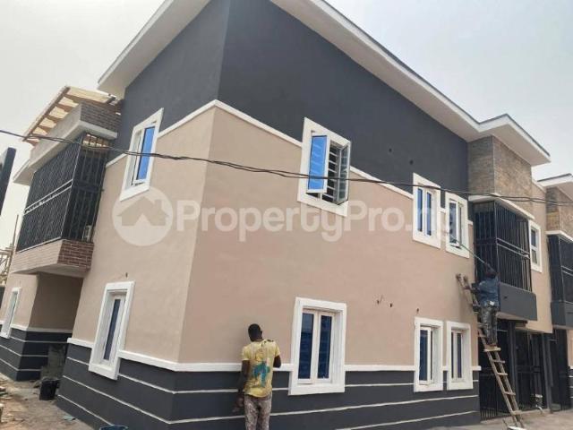 Buy Block Of 8 Flats in Ikorodu Lagos 5MYPU | PropertyPro Nigeria