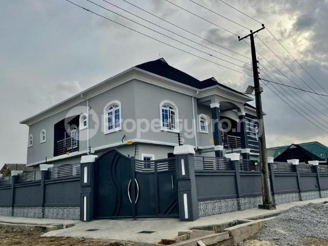 Buy Block Of Flats in Igbogbo, Ikorodu Lagos 5LVNU | PropertyPro Nigeria