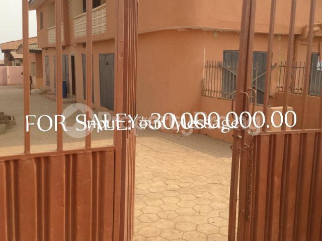 Buy Block Of Flats in Iwo Rd, Ibadan Oyo 5MDQL | PropertyPro Nigeria